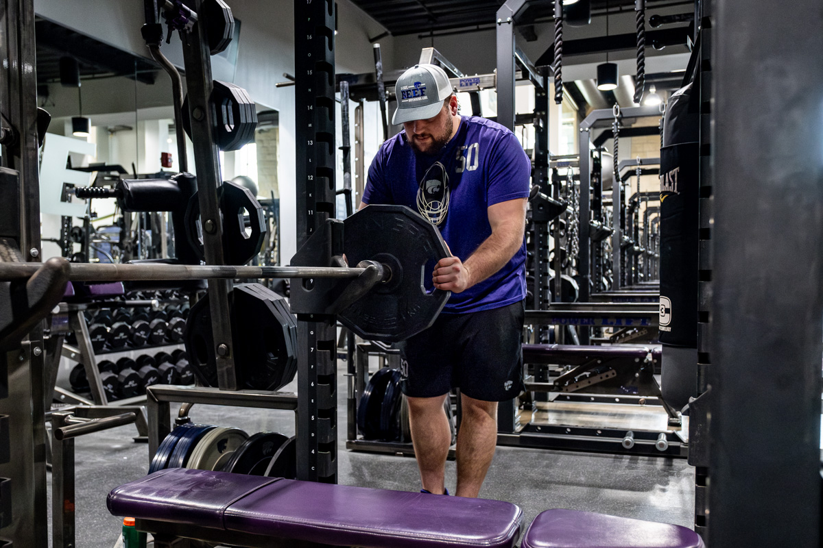 cooperbeebeoffensivelinemanweb-5.jpg Offensive Lineman Cooper Beebe uses beef to power his success